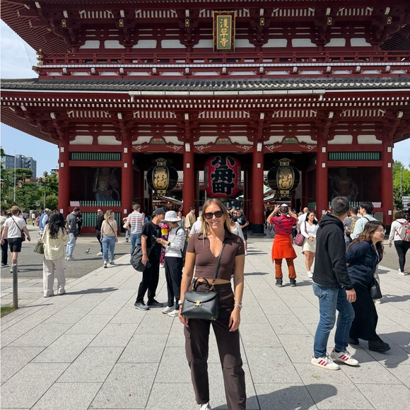 Meet your Posher, Erika - Picture 3 of 5